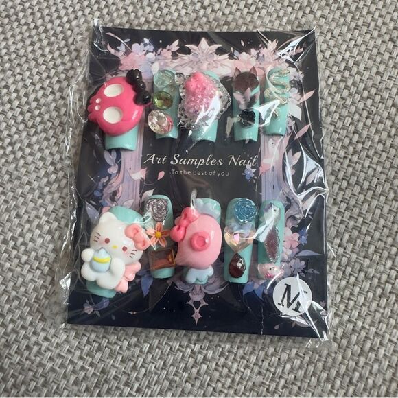 Nail Art- Cute Cartoon Nail Art Set Size Medium - Picture 5 of 13